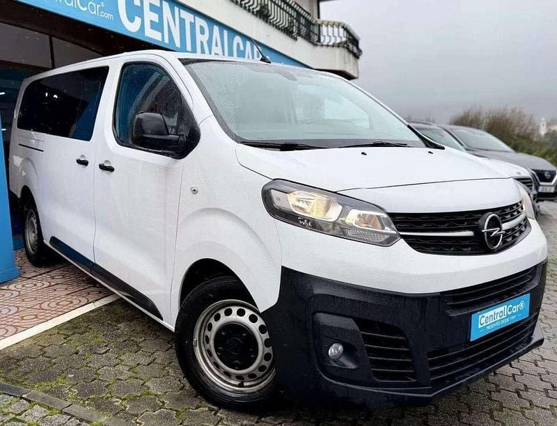 Usado Opel Vivaro Essentia 102 HP (75 kW) 2024 Branco Monovolume