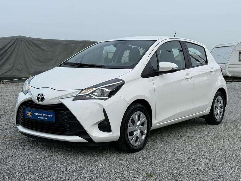 Usado Toyota Yaris 72 HP (52 kW) 2020 Branco