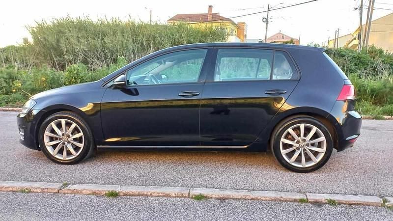 Usado VW Golf VII 105 HP (77 kW) 2014 Preto Citadino