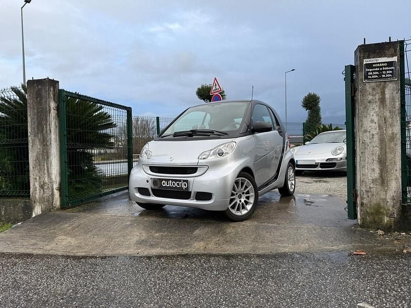 Cinza Usado 2012 Smart ForTwo Coupé Passion Coupé | € 7.330 (Preço justo) - Imagem 1/4