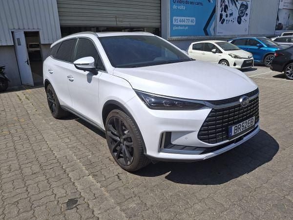 Branco Usado 2025 BYD Tang SUV | € 49.990 - Imagem 1/4