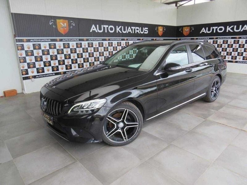 Preto Usado 2019 Mercedes C180 Business Carrinha | € 23.990 (Preço justo) - Imagem 1/4