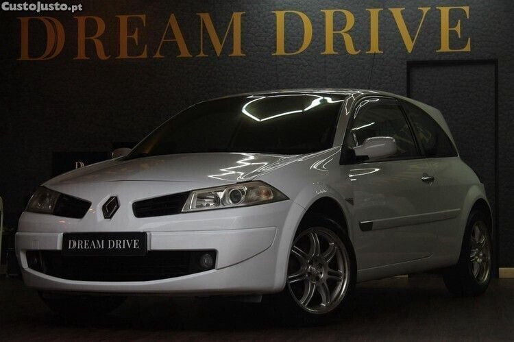 Branco Usado 2008 Renault Mégane III Dynamique | € 4.490 (Super Preço) - Imagem 1/1
