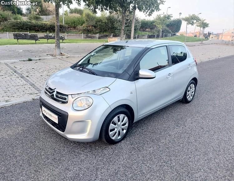 Cinza Usado 2019 Citroën C1 Feel Citadino | € 12.500 (Preço justo) - Imagem 1/1