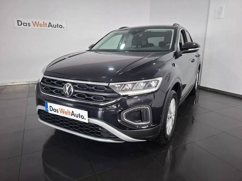 Usado VW T-Roc 110 HP (80 kW) 2024 Preto SUV