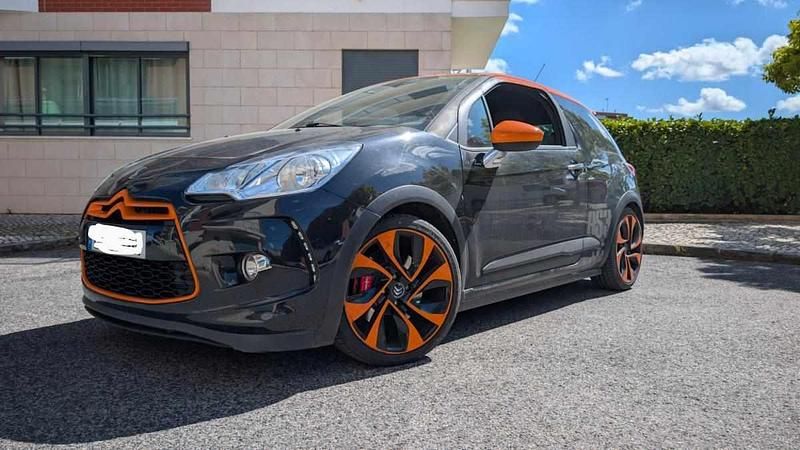 Preto Usado 2012 DS Automobiles DS3 | € 11.000 - Imagem 1/4
