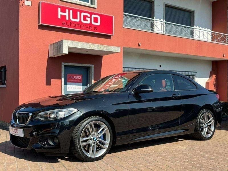 Preto Usado 2015 BMW 220 Monovolume | € 21.900 (Preço elevado) - Imagem 1/4