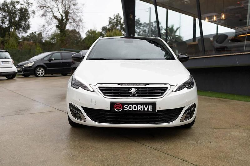 Usado Peugeot 308 SW 120 HP (88 kW) 2015 Branco Carrinha