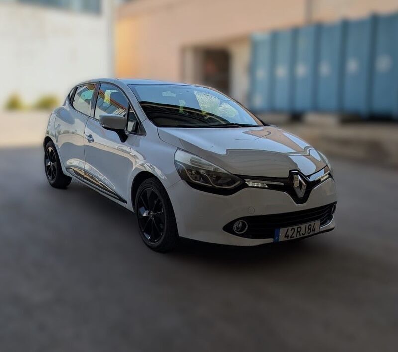 Branco Usado 2016 Renault Clio IV LIMITED | € 10.900 (Preço justo) - Imagem 1/4