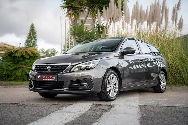 Usado Peugeot 308 SW 130 HP (95 kW) 2021 Cinzento Carrinha