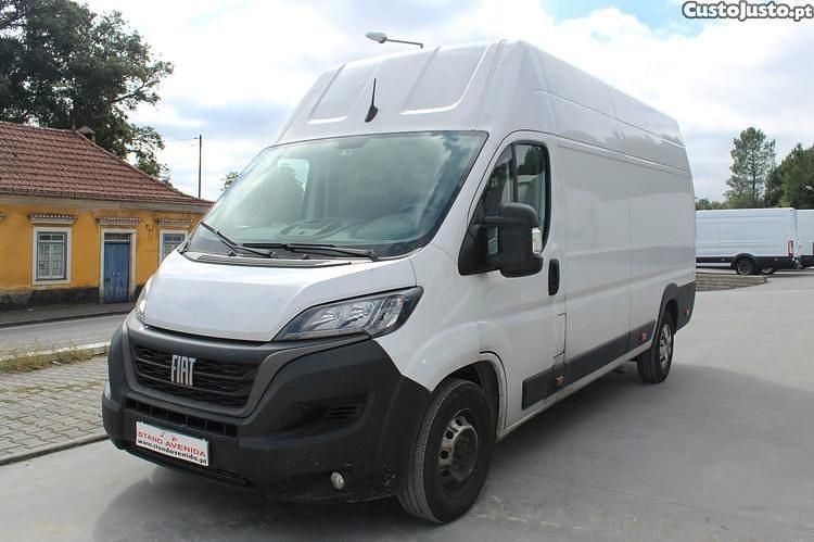 Branco Usado 2023 Fiat Ducato Van | € 21.900 - Imagem 1/1