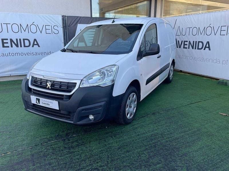 Branco Usado 2018 Peugeot Partner Monovolume | € 14.000 (Bom preço) - Imagem 1/4