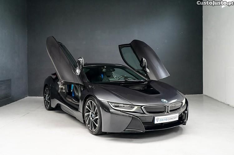Cinza Usado 2014 BMW i8 Comfort Edition Coupé | € 58.900 - Imagem 1/1