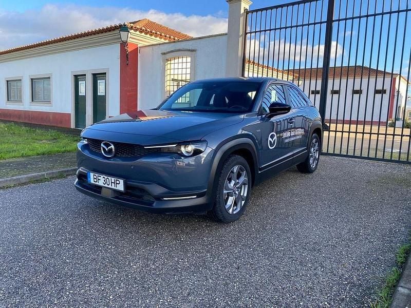 Cinza Usado 2023 Mazda MX30 Prime-Line SUV | € 19.990 (Preço justo) - Imagem 1/4