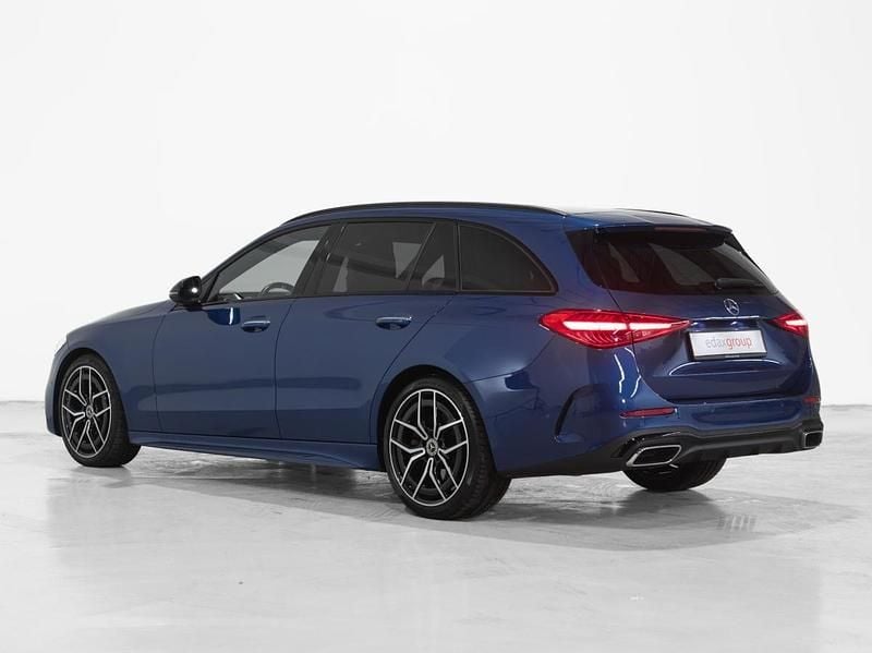 Usado Mercedes C220 AMG line 200 HP (147 kW) 2022 Azul Carrinha