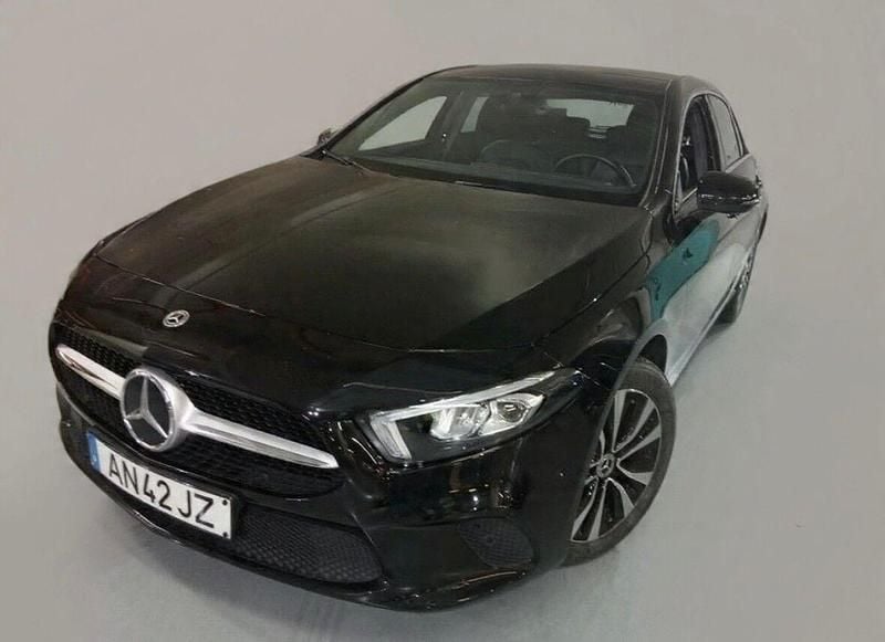Preto Usado 2022 Mercedes A250 Style | € 26.900 (Bom preço) - Imagem 1/4