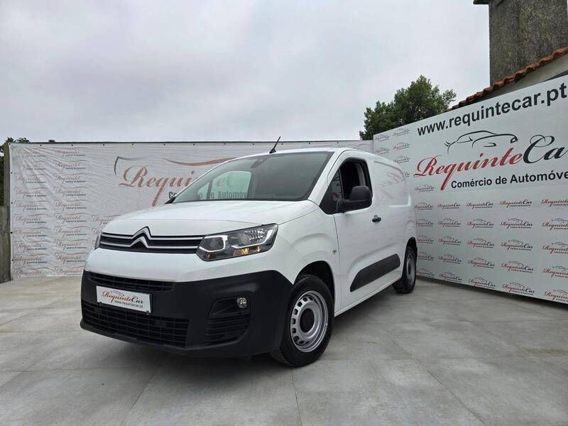 Branco Usado 2019 Citroën Berlingo Feel Monovolume | € 12.990 (Preço justo) - Imagem 1/4
