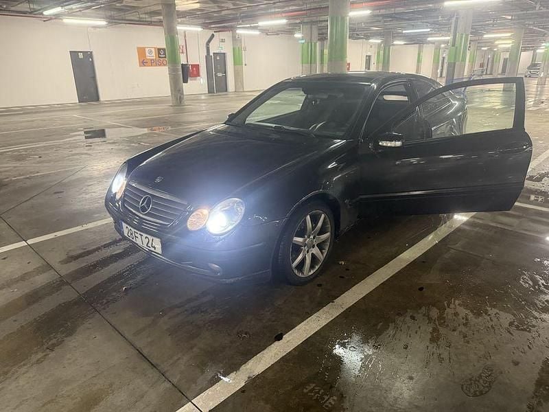 Usado 2001 Mercedes C220 Coupé | € 5.000 (Preço justo) - Imagem 1/4