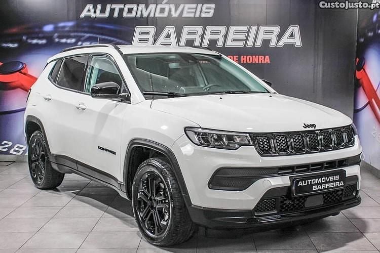 Branco Usado 2024 Jeep Compass Night Eagle SUV | € 29.500 (Bom preço) - Imagem 1/1