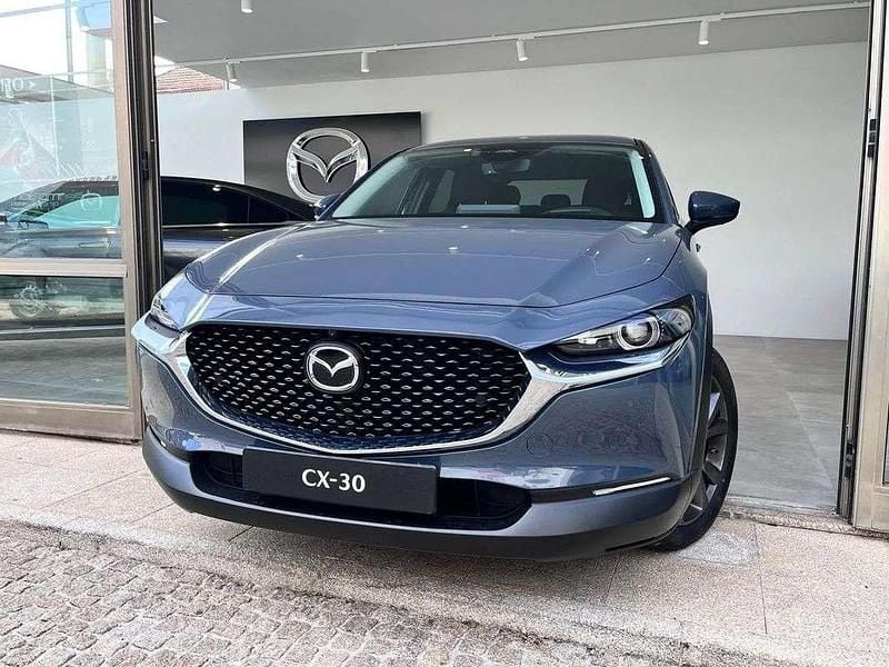 Azul Novo 2025 Mazda CX-30 Exclusive-Line SUV | € 38.400 - Imagem 1/4