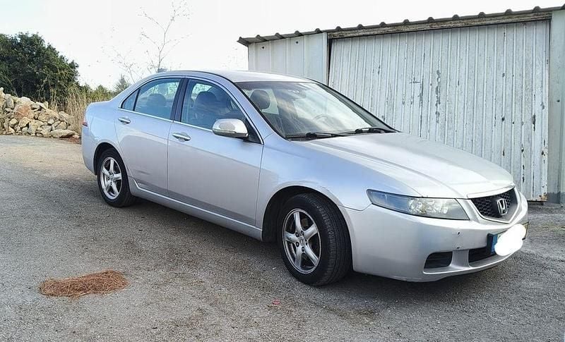 Usado 2003 Honda Accord Sedan | € 4.200 - Imagem 1/4