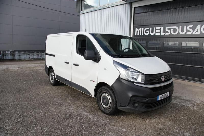 Usado Fiat Talento 116 HP (85 kW) 2017 Branco Monovolume
