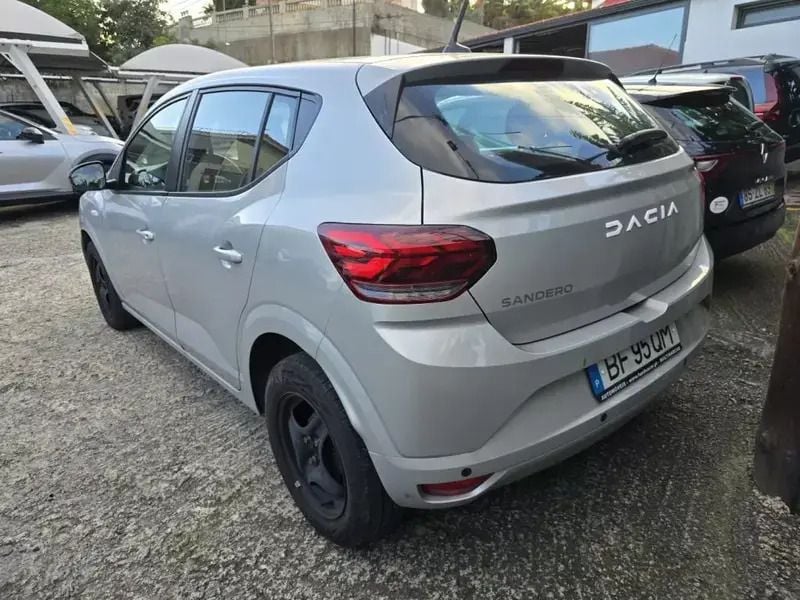 Usado Dacia Sandero Expression 91 HP (66 kW) 2023 Cinzento Citadino