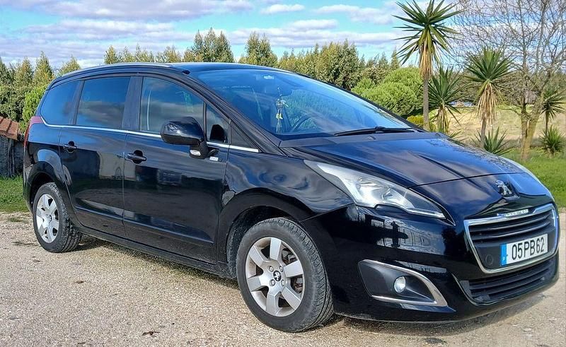 Usado 2014 Peugeot 5008 Style Sedan | € 5.900 (Super Preço) - Imagem 1/4