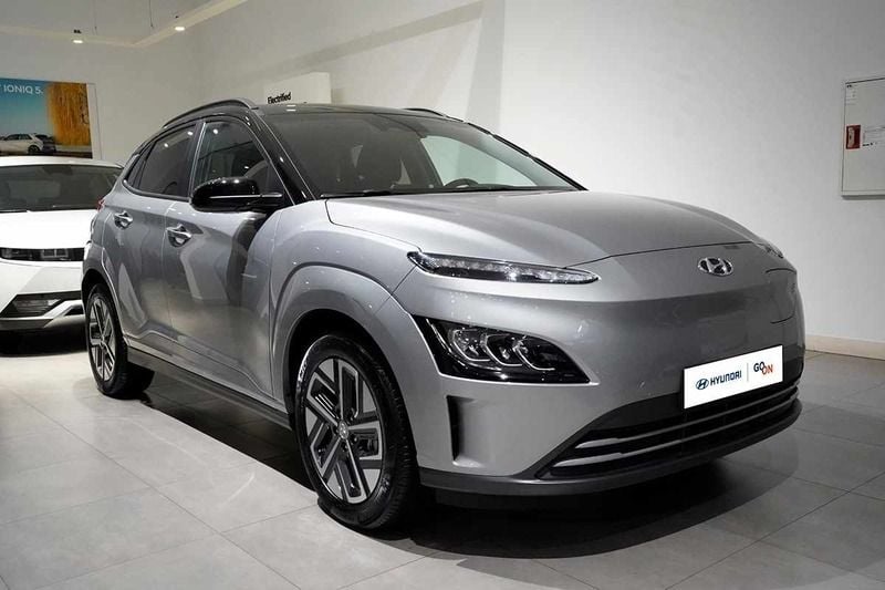 Cinzento Novo 2024 Hyundai Kauai SUV | € 39.900 - Imagem 1/4