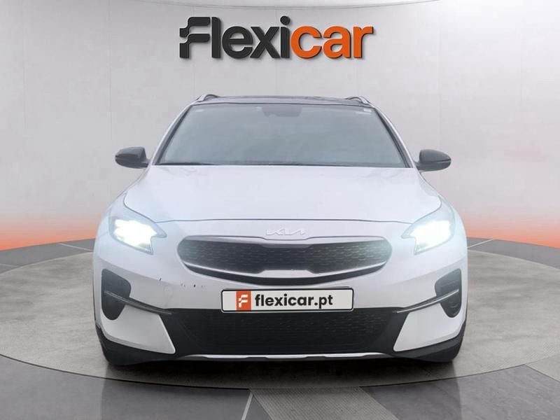 Usado Kia XCeed 120 HP (88 kW) 2022 Branco SUV