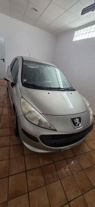Usado 2006 Peugeot 207 | € 2.750 (Super Preço) - Imagem 1/4