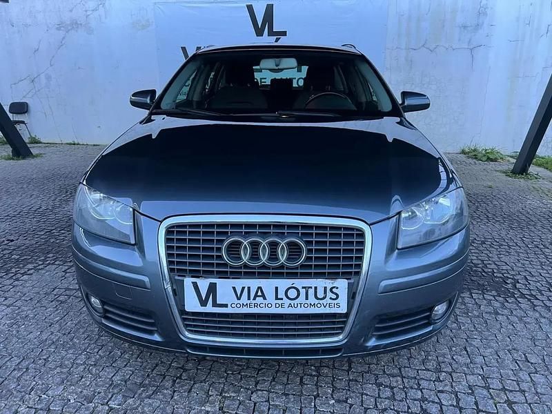 Usado Audi A3 Ambiente 140 HP (102 kW) 2004 Cinza antracite Citadino