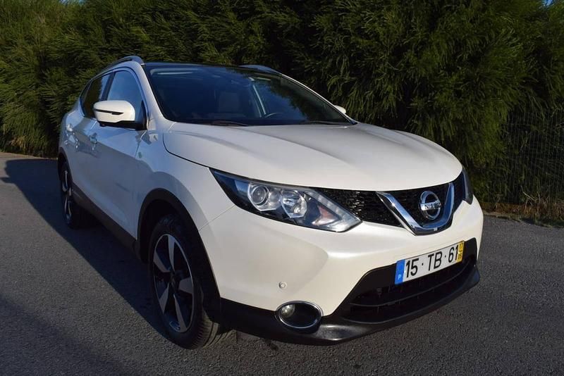 Usado Nissan Qashqai 115 HP (84 kW) 2017 Branco SUV