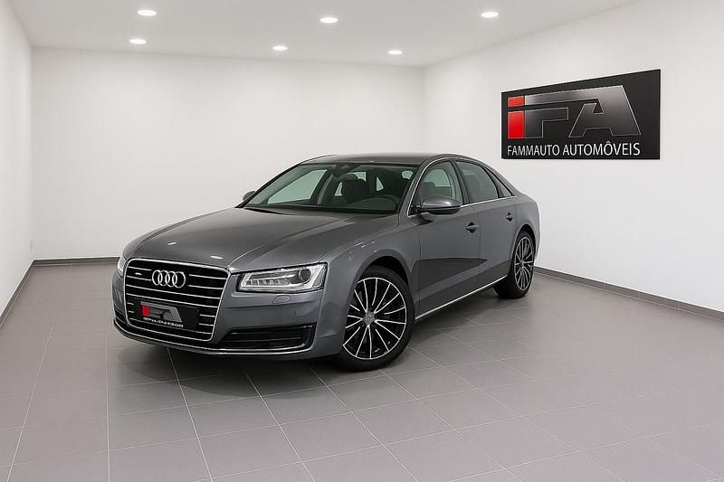 Antracite Usado 2016 Audi A8 Sedan | € 28.900 - Imagem 1/4