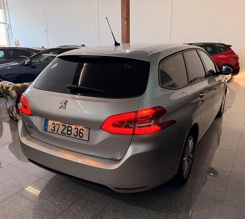 Usado Peugeot 308 SW 99 HP (72 kW) 2017 Cinzento Carrinha