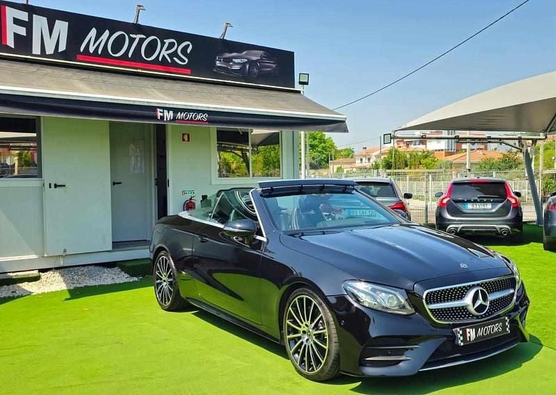 Preto Usado 2017 Mercedes E220 Cabrios | € 42.990 (Caro) - Imagem 1/4