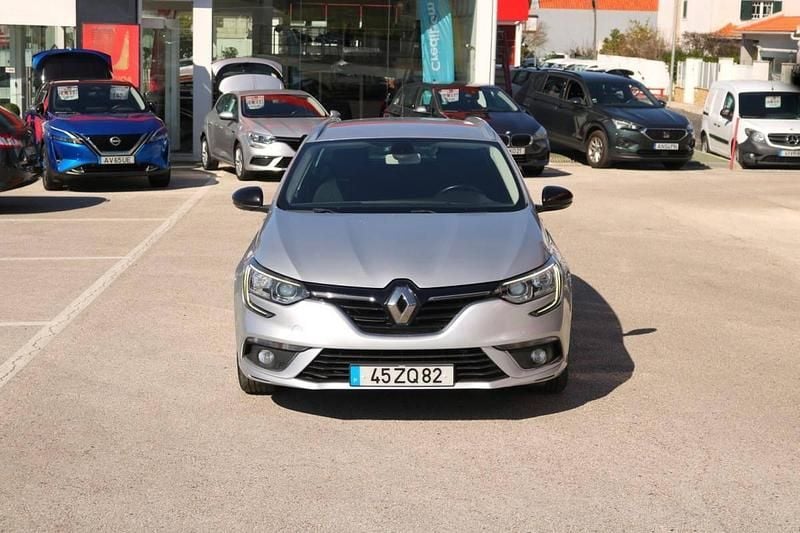 Usado Renault Mégane IV 115 HP (84 kW) 2019 Cinzento Carrinha