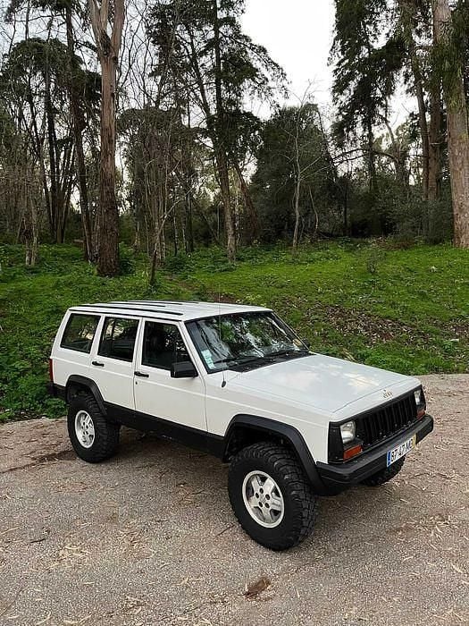 Usado Jeep Cherokee Limited 178 HP (130 kW) 1989 SUV