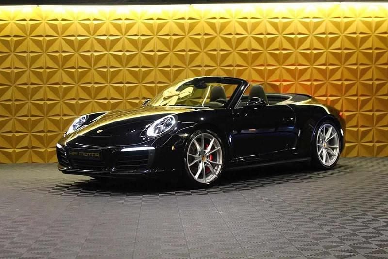 Preto Usado 2017 Porsche 911 Carrera 4S | € 129.000 - Imagem 1/4