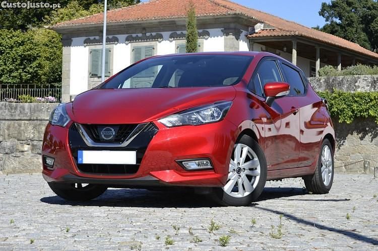 Usado Nissan Micra N-Connecta 100 HP (73 kW) 2019 Vermelho Citadino