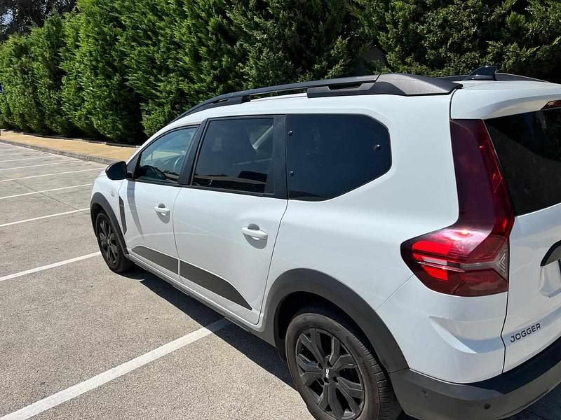 Branco Usado 2023 Dacia Jogger Citadino | € 14.650 - Imagem 1/4