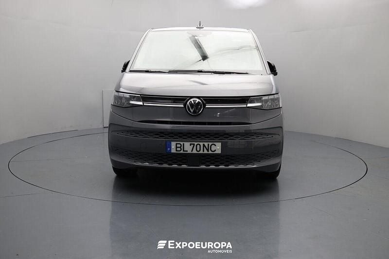 Usado VW Multivan 150 HP (110 kW) 2024 Cinzento Van