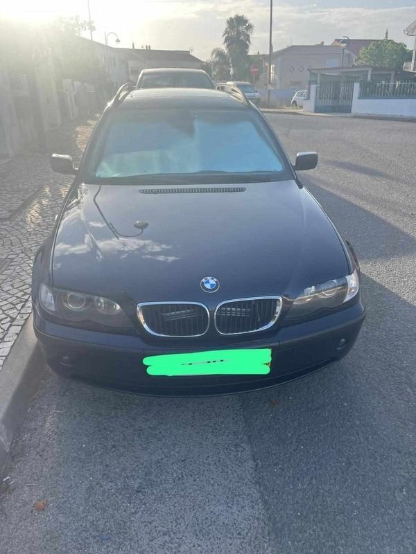 Azul Usado 2004 BMW 320 Carrinha | € 3.800 - Imagem 1/4