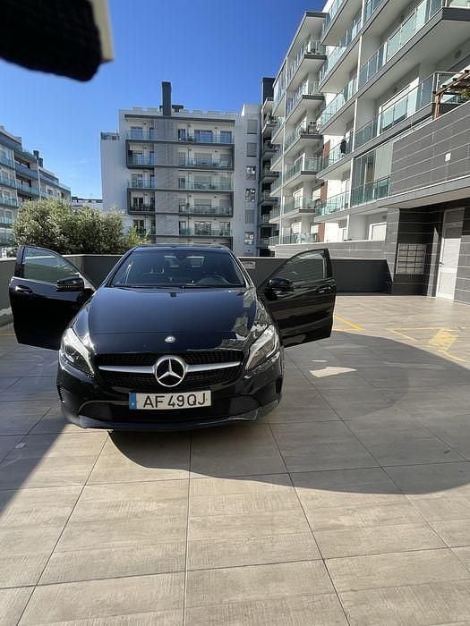 Usado 2016 Mercedes A180 Sedan | € 12.000 (Bom preço) - Imagem 1/4
