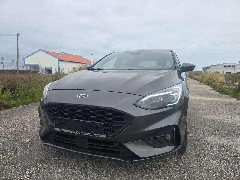 Cinzento Usado 2020 Ford Focus | € 17.490 (Caro) - Imagem 1/4