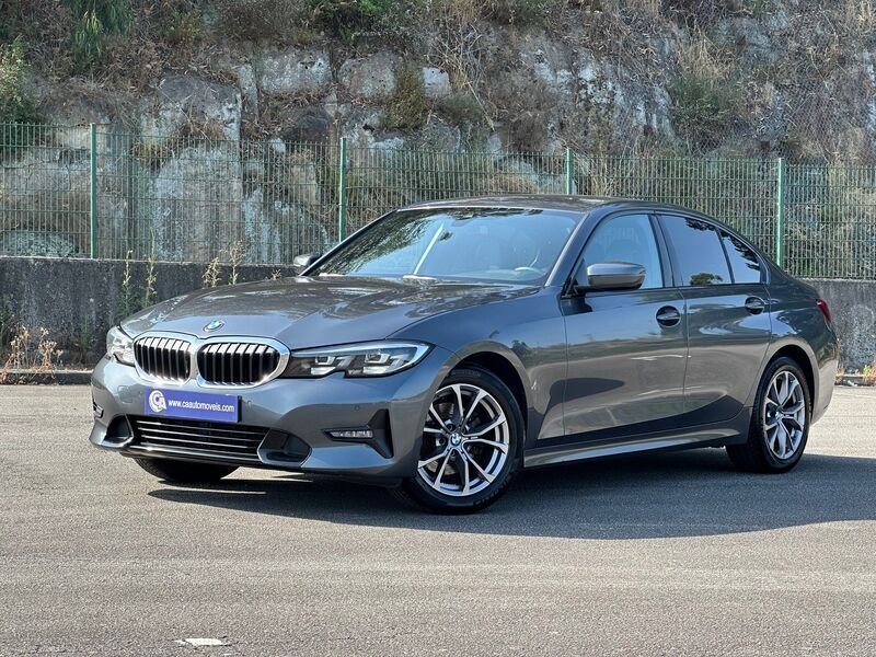 Cinza Usado 2019 BMW 320 Sport Line Sedan | € 27.490 (Caro) - Imagem 1/4