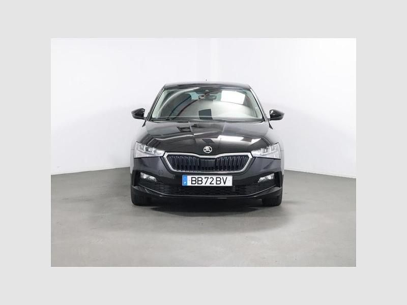 Preto Usado 2023 Skoda Scala Ambition Citadino | € 16.990 (Preço justo) - Imagem 1/4