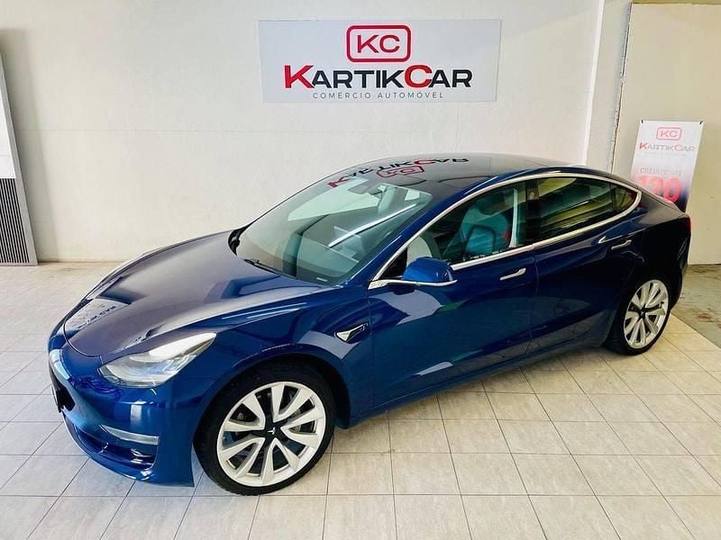 Azul Usado 2019 Tesla Model 3 Long Range Sedan | € 21.999 (Preço justo) - Imagem 1/4