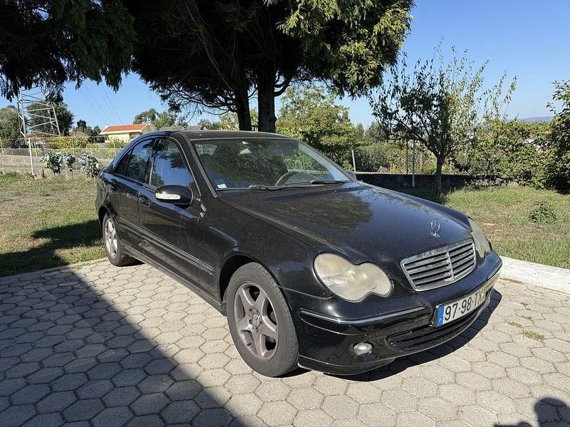 Usado 2001 Mercedes C220 | € 2.800 - Imagem 1/4