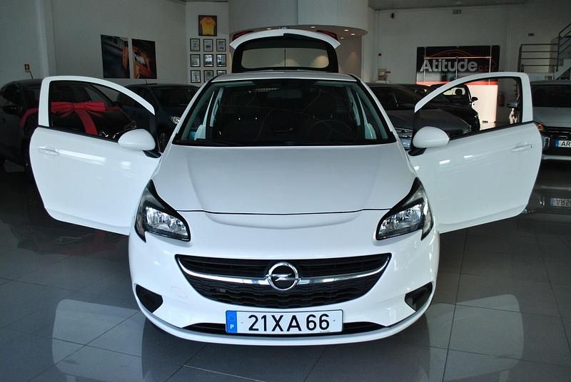 Usado Opel Corsa 75 HP (55 kW) 2019 Branco Citadino